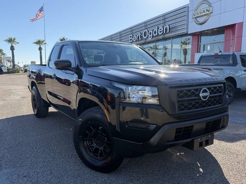 Certified 2022 Nissan Frontier S image 1