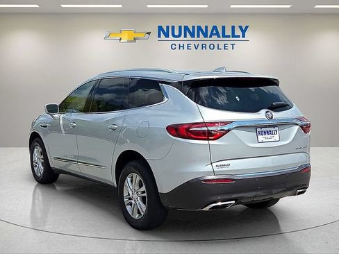 Used 2019 Buick Enclave Essence FWD image 3