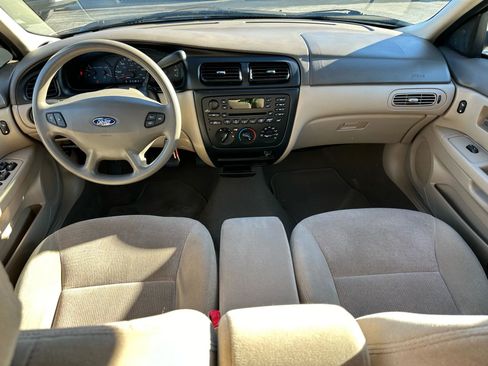 Used 2001 Ford Taurus SE image 11