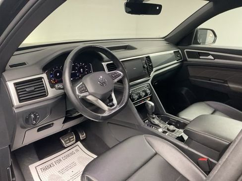 Used 2022 Volkswagen Atlas Cross Sport SEL R-Line image 11