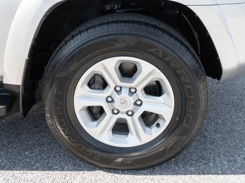 Used 2024 Toyota 4Runner SR5 image 37