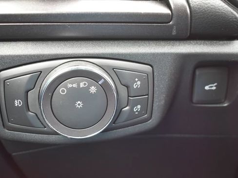 Used 2019 Ford Fusion Energi Titanium FWD image 21