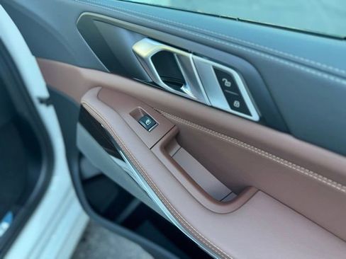 New 2026 BMW X5 xDrive40i w/ M Sport Package image 17