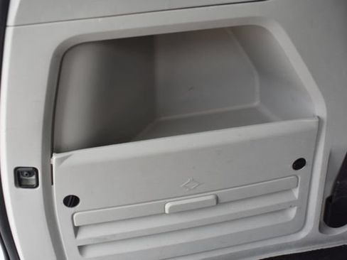 Used 2019 Dodge Grand Caravan SXT FWD image 35