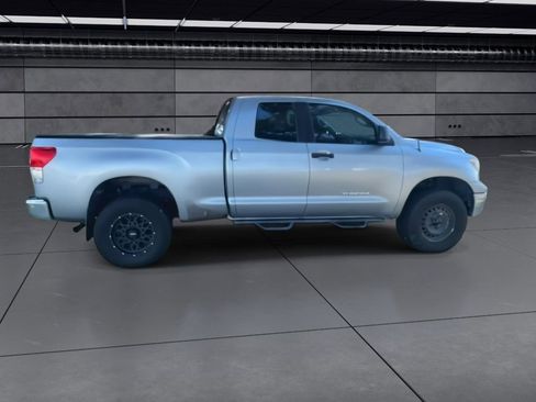 Used 2010 Toyota Tundra 4x4 Double Cab w/ Tow Pkg image 9