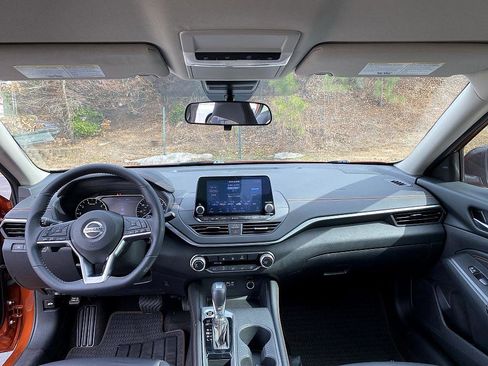 Used 2022 Nissan Altima 2.5 SR image 19