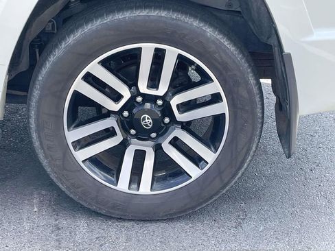 Used 2020 Toyota 4Runner Limited image 16