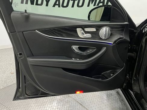 Used 2017 Mercedes-Benz E 300 4MATIC image 15