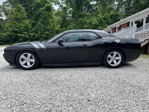 Used 2012 Dodge Challenger R/T w/ Electronics Convenience Group RWD image 2