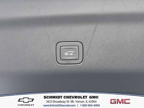 New 2026 Chevrolet Suburban High Country image 11