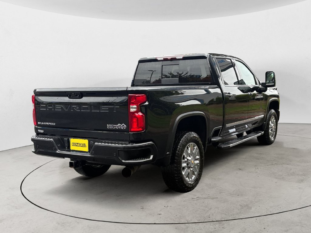 Used 2024 Chevrolet Silverado 3500 High Country w/ LPO, Dark Essentials Package AWD/4WD image 2