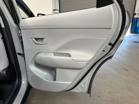 Used 2024 Hyundai Kona SEL AWD/4WD image 15