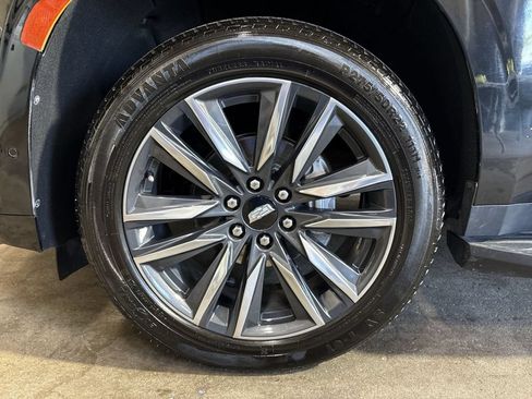 Used 2023 Cadillac Escalade Sport AWD/4WD image 12