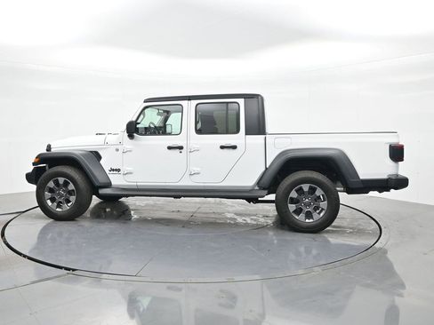 Used 2020 Jeep Gladiator Sport w/ Quick Order Package 24S image 8