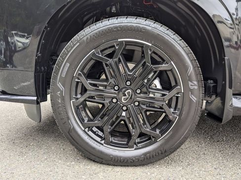 New 2027 INFINITI QX80 Sensory AWD/4WD image 9