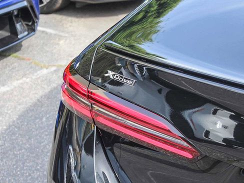 New 2026 BMW 540i xDrive w/ M Sport Package image 7