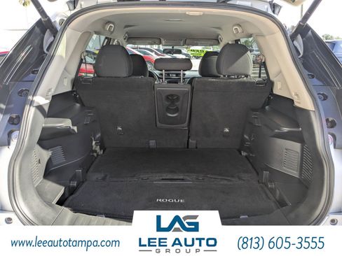 Used 2019 Nissan Rogue S image 12