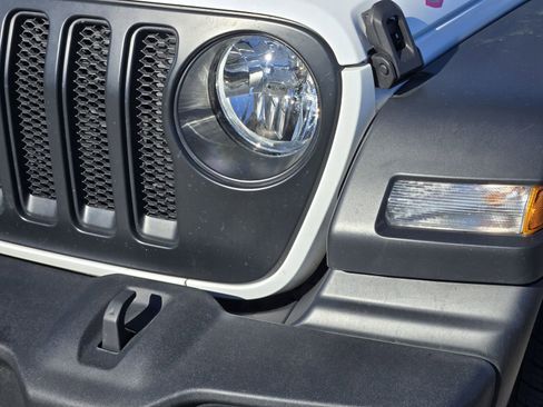 Used 2023 Jeep Wrangler Sport image 11