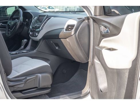 Used 2021 Chevrolet Equinox LT AWD/4WD image 10