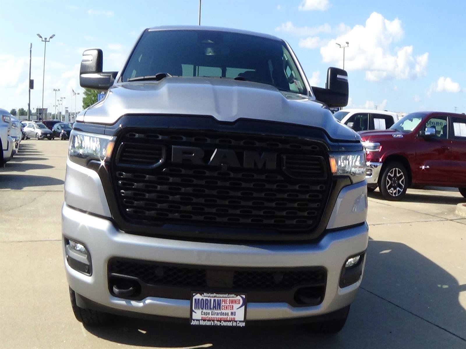 Used 2025 RAM 1500 Big Horn AWD/4WD image 3