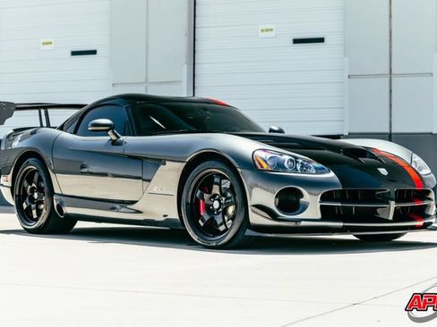 Used 2010 Dodge Viper ACR RWD image 43