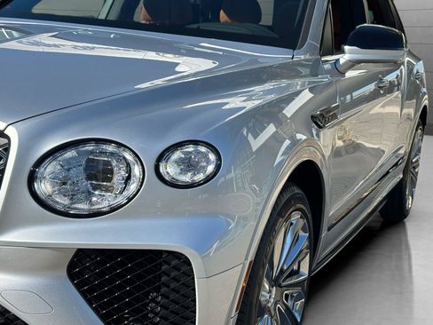 New 2025 Bentley Bentayga Extended Wheelbase AWD/4WD image 36
