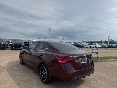 Used 2024 Nissan Sentra SV image 13