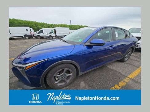 Used 2025 Kia K4 FWD image 1