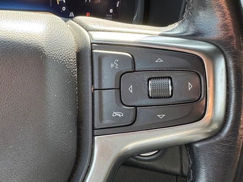 Used 2022 Chevrolet Suburban LT image 21