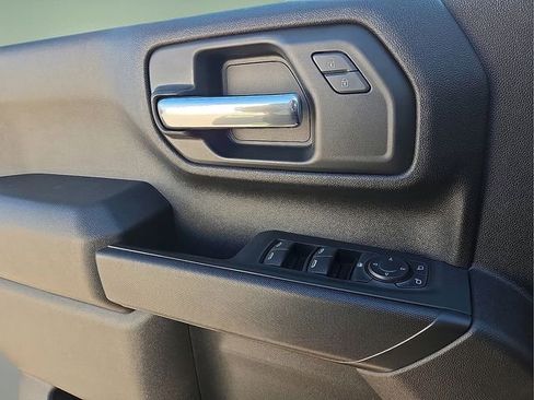 Used 2024 GMC Sierra 2500 Pro w/ Convenience Package image 21