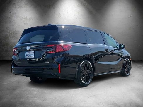 Used 2025 Honda Odyssey Sport-L image 3