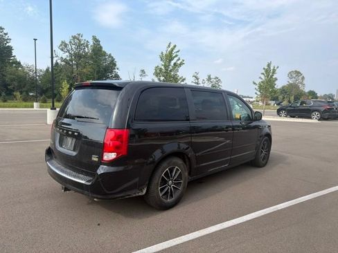 Used 2017 Dodge Grand Caravan GT FWD image 5