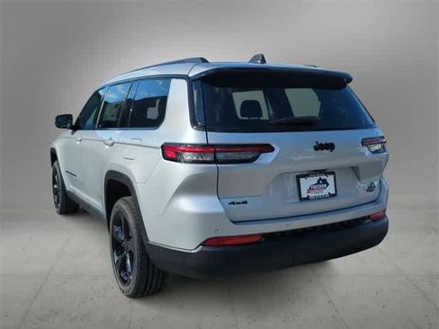 New 2025 Jeep Grand Cherokee L Altitude image 6