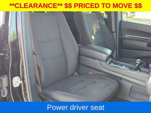 Used 2025 Dodge Durango GT AWD/4WD image 17
