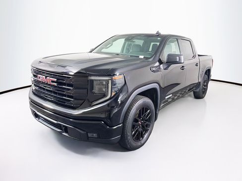 Used 2024 GMC Sierra 1500 Elevation AWD/4WD image 3