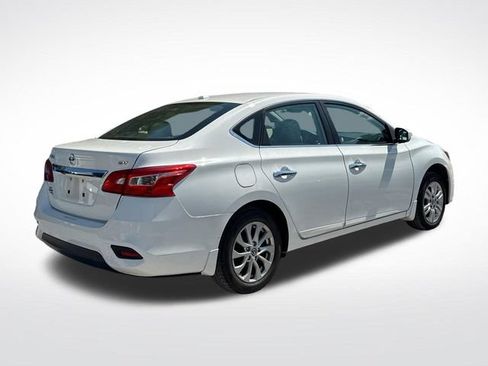 Used 2016 Nissan Sentra SV w/ Style Package FWD image 6