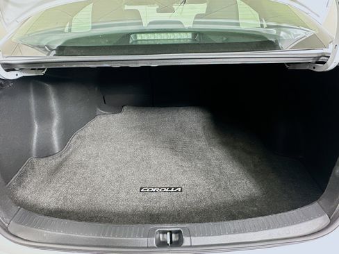 Used 2024 Toyota Corolla LE FWD image 27