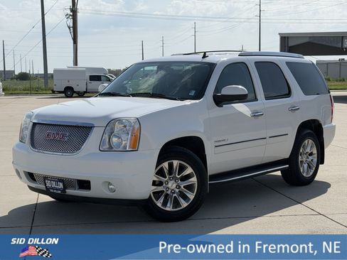 Used 2012 GMC Yukon Denali AWD/4WD image 1