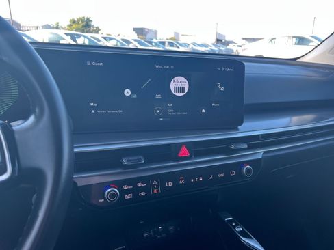 Used 2024 Kia Sorento S image 17