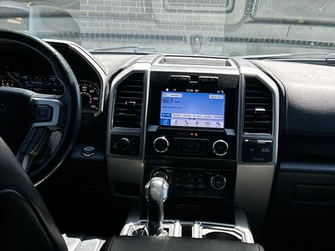 Used 2019 Ford F150 Lariat AWD/4WD image 18