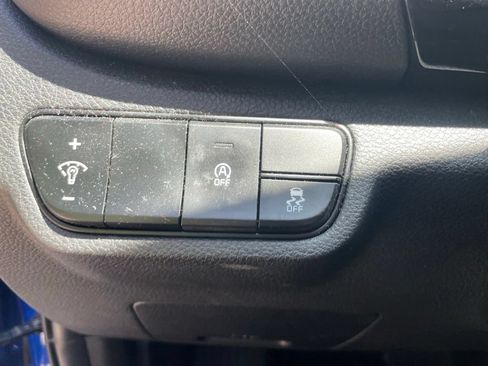 Used 2024 Kia Seltos S FWD image 11