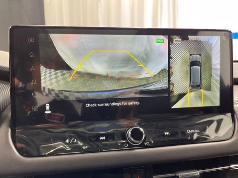 New 2025 Mitsubishi Outlander SE image 17