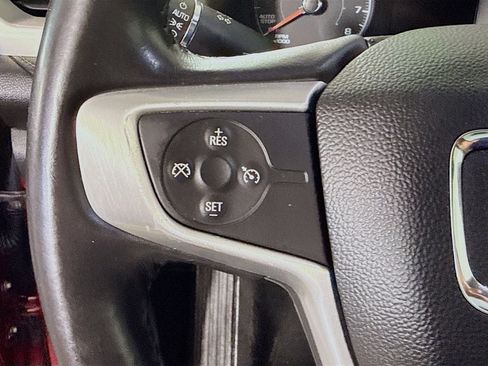 Used 2017 GMC Acadia SLE image 14