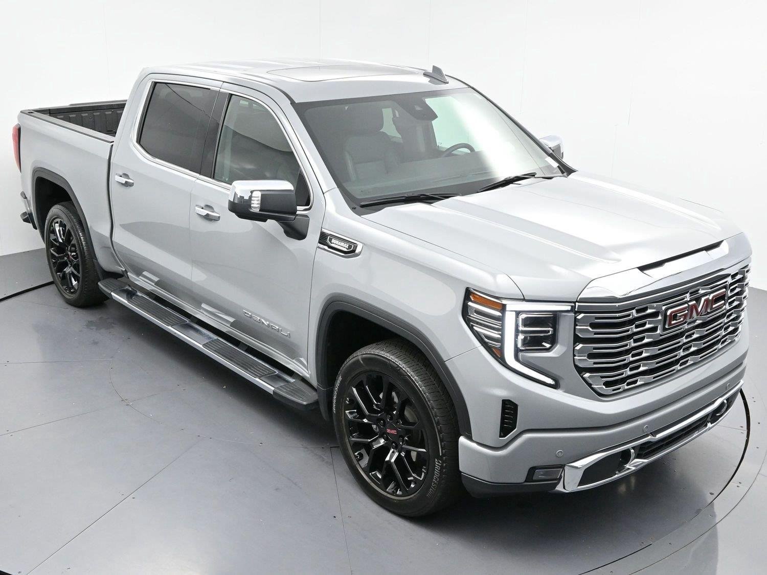 Used 2025 GMC Sierra 1500 Denali w/ Technology Package AWD/4WD image 38