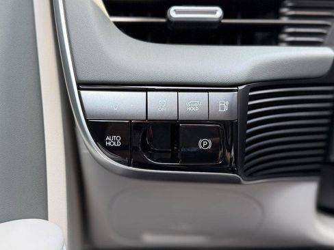 New 2026 Hyundai Ioniq 5 Limited image 27