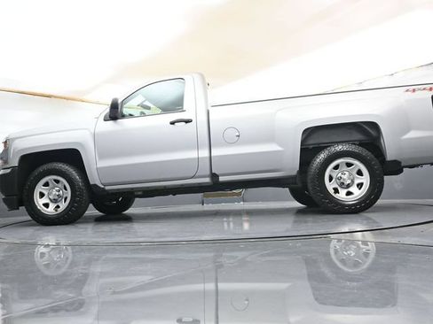 Used 2017 Chevrolet Silverado 1500 W/T AWD/4WD image 25