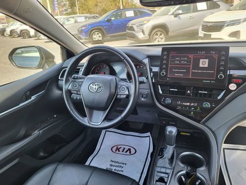 Used 2023 Toyota Camry XSE FWD image 15