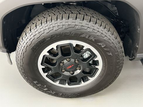 Used 2026 Toyota 4Runner TRD Off-Road Premium AWD/4WD image 11