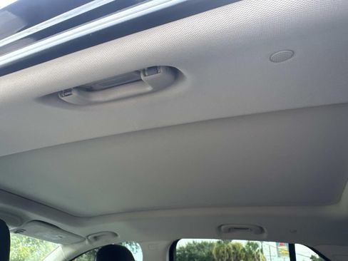 Used 2022 Buick Envision Essence w/ Technology Package II FWD image 11