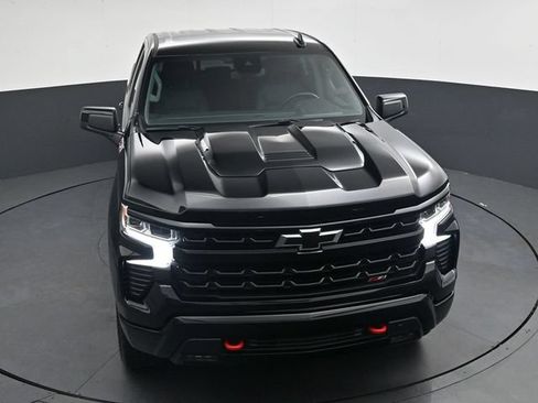 Used 2025 Chevrolet Silverado 1500 LT Trail Boss w/ Convenience Package II AWD/4WD image 32